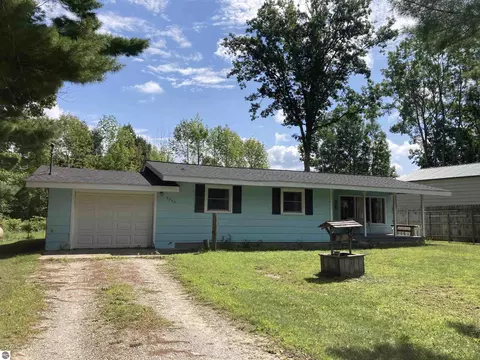 Exterior - 5240 Sumac Trl, Lupton, MI 48635 photo 2 of 10