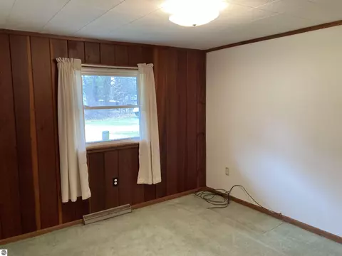 Bedroom - 5240 Sumac Trl, Lupton, MI 48635 photo 3 of 4
