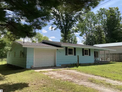 Exterior - 5240 Sumac Trl, Lupton, MI 48635 photo 3 of 10