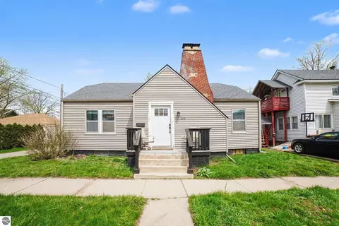 209 E Maple, Mount Pleasant, MI 48858