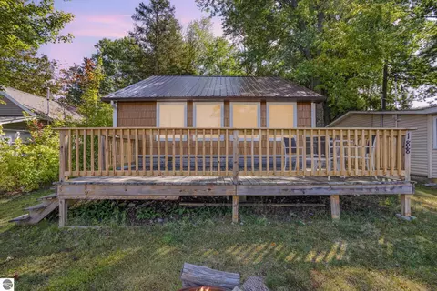 188 Campbell St, Hale, MI 48739