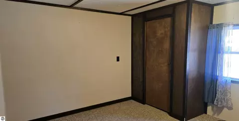 Bedroom - 2894 White Pine Dr, Grayling, MI 49738 photo 3 of 4