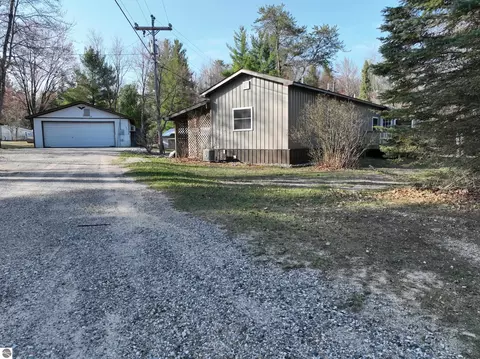 Exterior - 2894 White Pine Dr, Grayling, MI 49738 photo 10 of 11