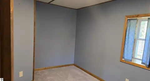Bedroom - 2894 White Pine Dr, Grayling, MI 49738 photo 2 of 4