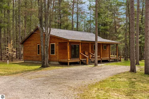 318 E Bear Lake Rd, Kalkaska, MI 49646