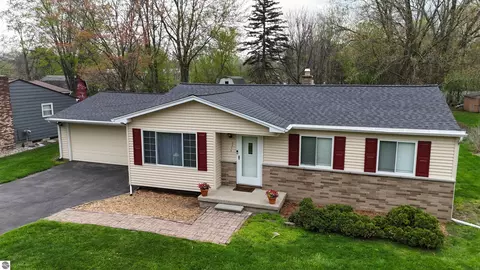 2354 Ross St, Grand Blanc, MI 48439