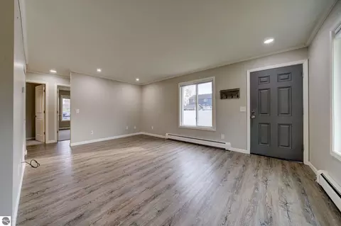 1021 Centre St #7, Traverse City, MI 49686