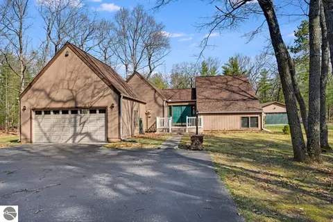 4165 Gagnon Trl, Oscoda, MI 48750