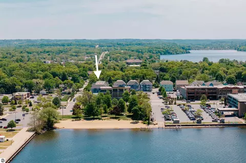 100 Hope St #11, Traverse City, MI 49686
