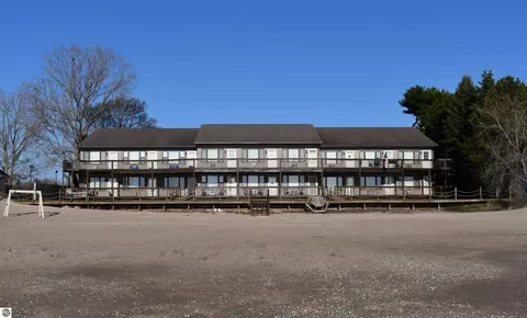 5226 Washington Ave # 103, Oscoda, MI 48750