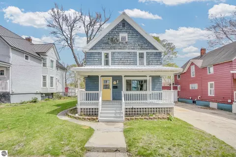 417 Prospect St, Cadillac, MI 49601