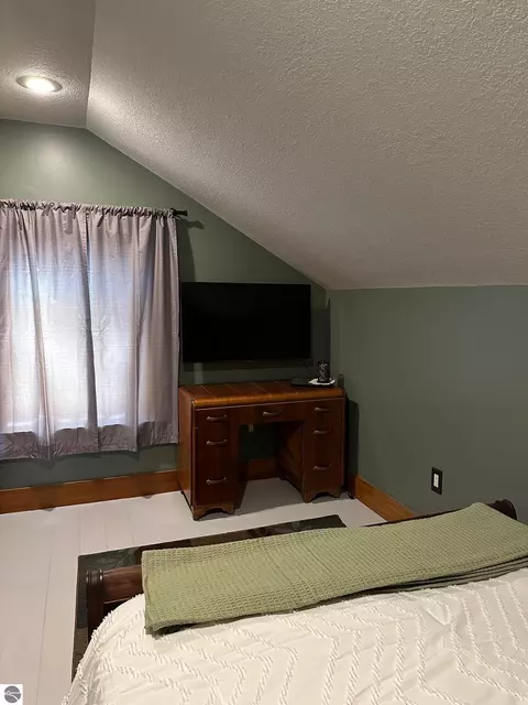 Bedroom - 323 W Wright Ave, Shepherd, MI 48883 photo 1 of 3