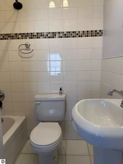 Bath - 323 W Wright Ave, Shepherd, MI 48883 photo 5 of 5