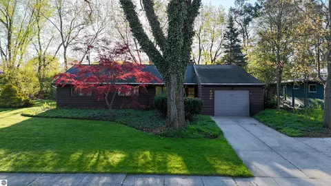 4502 Concord St, Midland, MI 48642