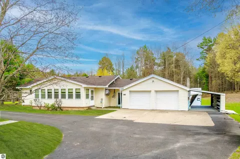 4935 SW Boardman Rd, South Boardman, MI 49680