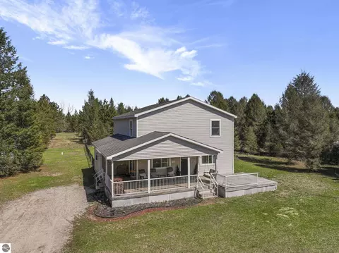 17646 Fewins Rd, Interlochen, MI 49643