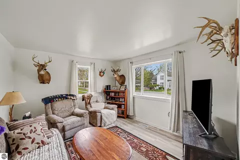 Living - 232 S Gwinner St, Ithaca, MI 48847 photo 1 of 1