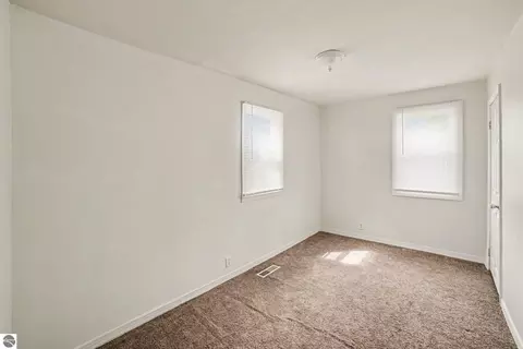 Bedroom - 232 S Gwinner St, Ithaca, MI 48847 photo 3 of 3