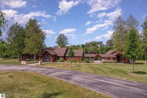 2486 S Adams Rd, Glennie, MI 48737