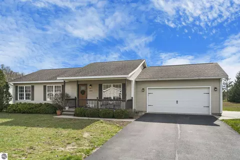 2387 Woodcock Ln, Traverse City, MI 49684