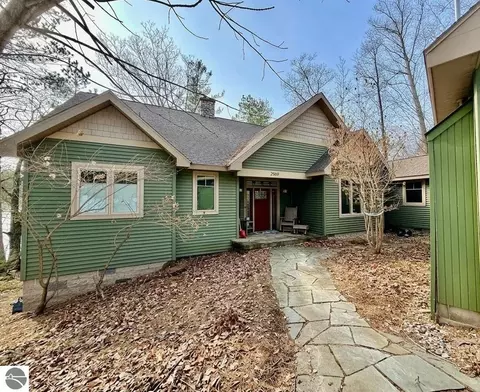 2969 Crescent Shores Dr, Traverse City, MI 49685