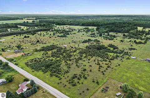 lot E L E Sparling Rd, Kingsley, MI 49649