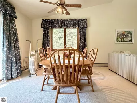 Dining - 108 Carpenter Blvd, Roscommon, MI 48653 photo 2 of 2