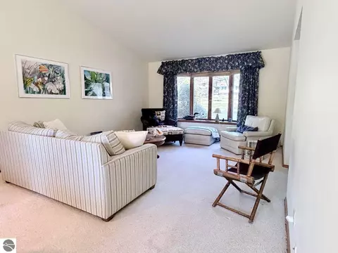 Living - 108 Carpenter Blvd, Roscommon, MI 48653 photo 1 of 4