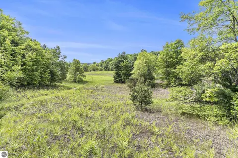 00 1a East Traverse Hwy, Traverse City, MI 49684