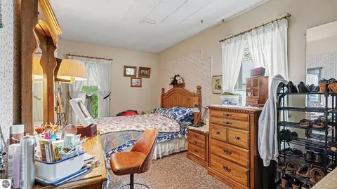 Bedroom - 2298 W Hayes Rd, Ithaca, MI 48847 photo 1 of 12
