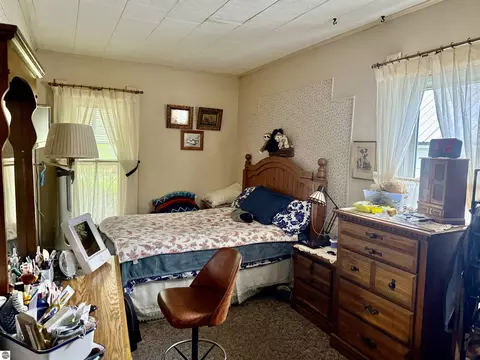 Bedroom - 2298 W Hayes Rd, Ithaca, MI 48847 photo 1 of 3