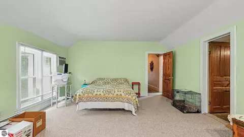 Bedroom - 2298 W Hayes Rd, Ithaca, MI 48847 photo 3 of 12
