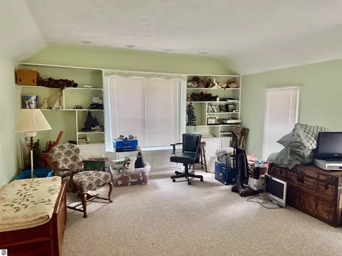 Bedroom - 2298 W Hayes Rd, Ithaca, MI 48847 photo 2 of 3
