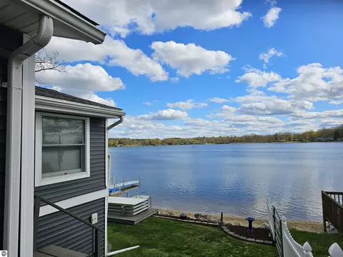 View/Area - 411 Yoder Ln, Vestaburg, MI 48891 photo 2 of 7