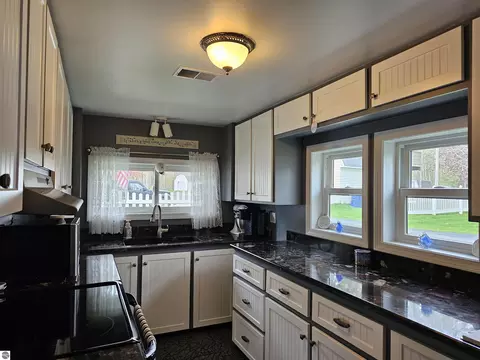 Kitchen - 411 Yoder Ln, Vestaburg, MI 48891 photo 1 of 4