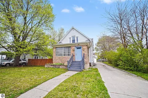 133 Allen Ave, Alma, MI 48801