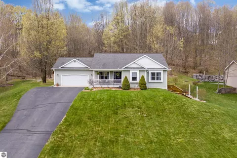 1382 Elk Run, Traverse City, MI 49696