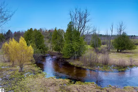 7578 S River Rd SW, Kalkaska, MI 49646