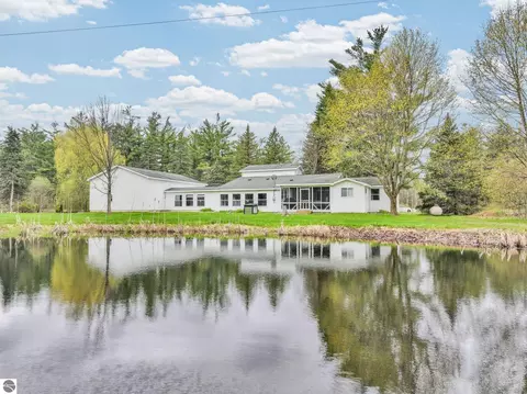 6192 N Us-131, Manton, MI 49663
