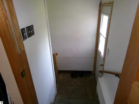 Entry Way - 126 N Ithaca St, Ithaca, MI 48847 photo 3 of 3