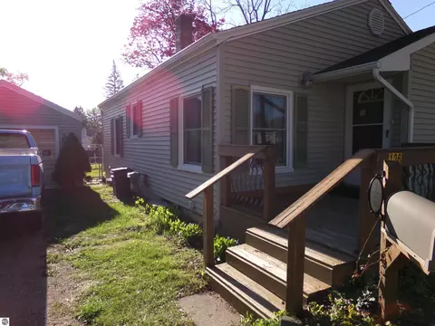 Exterior - 126 N Ithaca St, Ithaca, MI 48847 photo 3 of 12