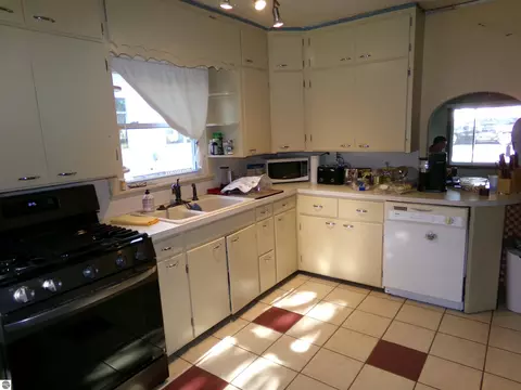 Kitchen - 126 N Ithaca St, Ithaca, MI 48847 photo 3 of 6