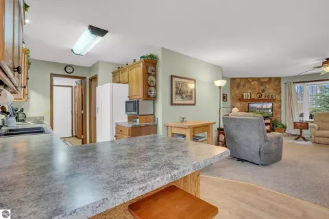 Kitchen - 712 E 38 Rd, Cadillac, MI 49601 photo 4 of 4