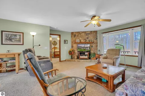 Living - 712 E 38 Rd, Cadillac, MI 49601 photo 3 of 3