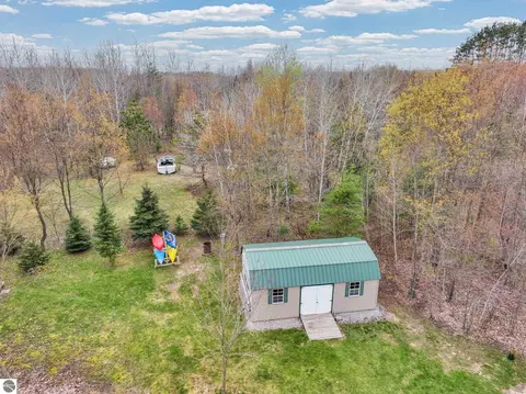 Other - 712 E 38 Rd, Cadillac, MI 49601 photo 2 of 18