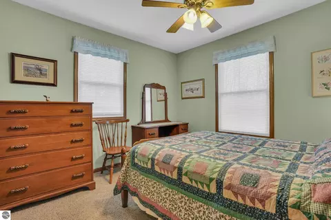 Bedroom - 712 E 38 Rd, Cadillac, MI 49601 photo 6 of 7