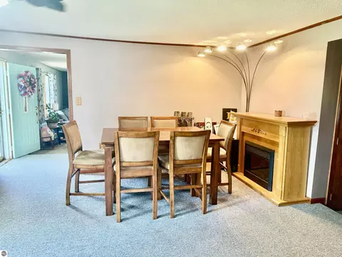 Dining - 742 E Van Buren Rd, Alma, MI 48801 photo 1 of 1
