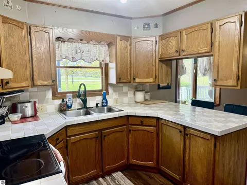 Kitchen - 742 E Van Buren Rd, Alma, MI 48801 photo 1 of 3