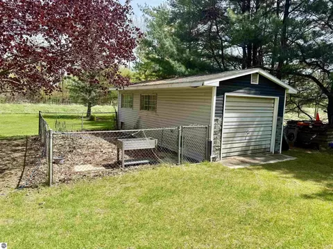 Exterior - 742 E Van Buren Rd, Alma, MI 48801 photo 8 of 8