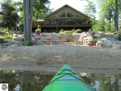 8307 Cortez Dr, Lake, MI 48632